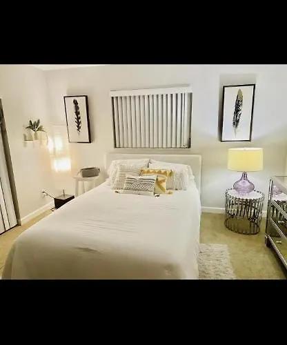 Sanctuary Home Naples-Luxury Beach House With Private Pool And Oasis!